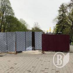 Візерунки бруківки на Алеї героїв – наочно «на місцевості» Візерунки бруківки на Алеї героїв – наочно «на місцевості»