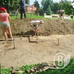 У заміській садибі Мазепи під Батурином знайшли загадкові сходи У заміській садибі Мазепи під Батурином знайшли загадкові сходи