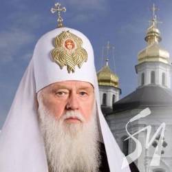 Сьогодні патріарх УПЦ Філарет проводить молебень у Чернігові Сьогодні патріарх УПЦ Філарет проводить молебень у Чернігові