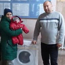 Багатодітна сім’я отримала пральну машину Багатодітна сім’я отримала пральну машину