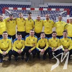 Збірна України включно з чернігівцями обіграла РФ 4:1 у матчі з футзалу Збірна України включно з чернігівцями обіграла РФ 4:1 у матчі з футзалу