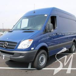 Рецидивіста засуджено за «гру в GTA» з чужим фургоном «Mercedes Sprinter» Рецидивіста засуджено за «гру в GTA» з чужим фургоном «Mercedes Sprinter»