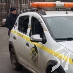 Сміттєвоз приштампував авто охоронців Сміттєвоз приштампував авто охоронців