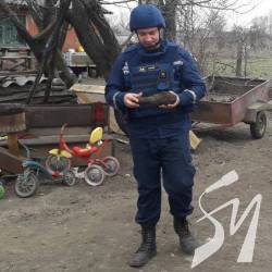 Піротехніки ДСНС знищили мінометну міну часів Другої світової війни Піротехніки ДСНС знищили мінометну міну часів Другої світової війни