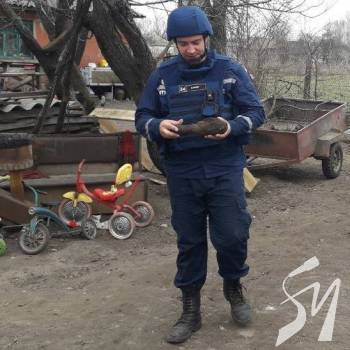 Піротехніки ДСНС знищили мінометну міну часів Другої світової війни Піротехніки ДСНС знищили мінометну міну часів Другої світової війни