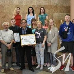 Віктор Кошмал показує на виставці спортсменів. До 5 червня! Віктор Кошмал показує на виставці спортсменів. До 5 червня!
