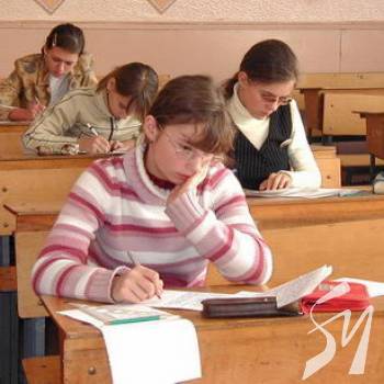 Вдало склали ЗНО: у 9 абітурієнтів з Чернігівщини – по 200 балів Вдало склали ЗНО: у 9 абітурієнтів з Чернігівщини – по 200 балів