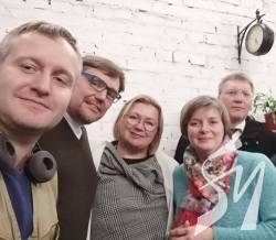 Вечеря на Свободі з головною редакторкою часопису День Ларисою Івшиною Вечеря на Свободі з головною редакторкою часопису День Ларисою Івшиною