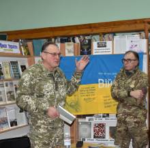 До Дня Збройних сил України представили книги із серії «Історії українських воїнів» До Дня Збройних сил України представили книги із серії «Історії українських воїнів»