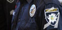 Житель Чернігівщини зламав зап'ястя одеському поліцейському Житель Чернігівщини зламав зап'ястя одеському поліцейському