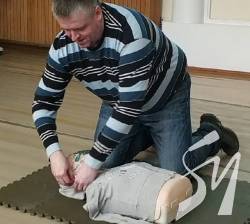 Чернігівці прослухали лецію про надання першої домедичної допомоги. ВІДЕО і ФОТО Чернігівці прослухали лецію про надання першої домедичної допомоги. ВІДЕО і ФОТО
