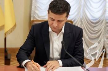 Зеленський призначив голів у два райони Чернігівщини Зеленський призначив голів у два райони Чернігівщини