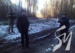 На кордоні затримали іноземця та його провідника На кордоні затримали іноземця та його провідника