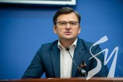 Кулеба задекларував дві квартири в Києві та 32 тисячі євро Кулеба задекларував дві квартири в Києві та 32 тисячі євро