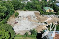 Дворянське зібрання у Чернігові вже демонтували Дворянське зібрання у Чернігові вже демонтували