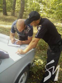 На Чернігівщині поліція за допомогою квадракоптеру розшукала подружжя грибників,які заблукали в лісі На Чернігівщині поліція за допомогою квадракоптеру розшукала подружжя грибників,які заблукали в лісі