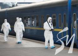 Укрзалізниця припиняє продаж квитків зі станцій у червоній зоні. СПИСОК Укрзалізниця припиняє продаж квитків зі станцій у червоній зоні. СПИСОК