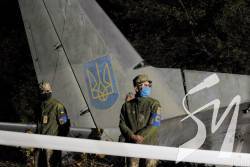 Провину хочуть покласти на екіпаж:сім'ї загиблих в авіакатастрофі Ан-26 мають намір подати до суду Провину хочуть покласти на екіпаж:сім'ї загиблих в авіакатастрофі Ан-26 мають намір подати до суду