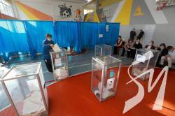 У МОЗ розповіли, скільки людей довелося госпіталізувати з виборчих дільниць: одна померла У МОЗ розповіли, скільки людей довелося госпіталізувати з виборчих дільниць: одна померла