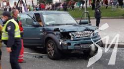 На Хрещатику водій в’їхав в людей на тротуарі, двоє загиблих На Хрещатику водій в’їхав в людей на тротуарі, двоє загиблих