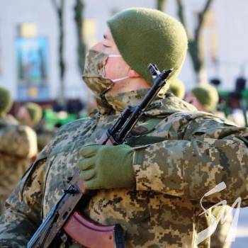 В Чернігові 195 юнаків присягнули на вірність українському народові В Чернігові 195 юнаків присягнули на вірність українському народові