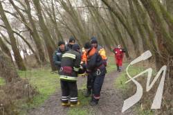 У Чернігові жінка кинулася в крижану воду з мосту У Чернігові жінка кинулася в крижану воду з мосту