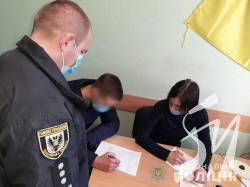 У Чернігові виходець з Донбасу розповів у поліції про те, як пенсіонерок дурив У Чернігові виходець з Донбасу розповів у поліції про те, як пенсіонерок дурив