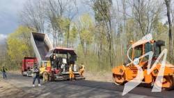 На Чернігівщині ремонтують дорогу до Ічнянського національного парку На Чернігівщині ремонтують дорогу до Ічнянського національного парку