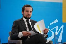 Кирило Тимошенко: шар асфальту неможливо зменшити навіть на міліметр Кирило Тимошенко: шар асфальту неможливо зменшити навіть на міліметр