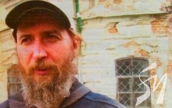 Син Ніни Матвієнко — монах у Ніжині. Малює ікони і космос Син Ніни Матвієнко — монах у Ніжині. Малює ікони і космос