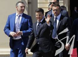 Верховна Рада України прийняла закон проти олігархів Верховна Рада України прийняла закон проти олігархів