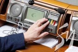 Закон про олігархів будуть переголосовувати через юридичні помилки Закон про олігархів будуть переголосовувати через юридичні помилки