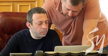 Активісти звинуватили Філатова та Корбана у співпраці з Кремлем та державній зраді Активісти звинуватили Філатова та Корбана у співпраці з Кремлем та державній зраді