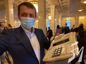 Депутати «Батьківщини» стали на захист ФОПів і малого підприємництва Депутати «Батьківщини» стали на захист ФОПів і малого підприємництва