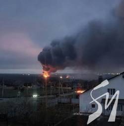 У Бєлгородській області Росії загорівся склад з боєприпасами У Бєлгородській області Росії загорівся склад з боєприпасами
