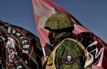 Українські воїни взяли у полон 7-х російських окупантів із ПВК Вагнер на Луганщині Українські воїни взяли у полон 7-х російських окупантів із ПВК Вагнер на Луганщині
