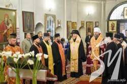 Предстоятель ПЦУ звершив молебень у Катерининському соборі Чернігова Предстоятель ПЦУ звершив молебень у Катерининському соборі Чернігова