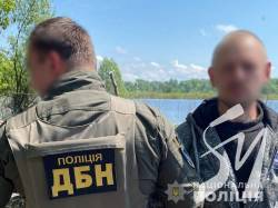 Вирощував коноплі на острові Десни: у Чернігові викрили наркоторговця Вирощував коноплі на острові Десни: у Чернігові викрили наркоторговця