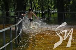 Пляжний сезон 2022: купатися у водоймах Чернігова заборонено