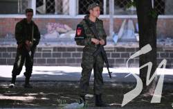 На Луганщині окупанти дають по 60 тисяч рублів за інформацію про чоловіків На Луганщині окупанти дають по 60 тисяч рублів за інформацію про чоловіків