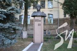 Пам’ятник і вулиця імені Попудренка в Чернігові: чому їх не зачепила декомунізація? Пам’ятник і вулиця імені Попудренка в Чернігові: чому їх не зачепила декомунізація?