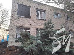 Росіяни зранку обстріляли Краматорськ: ракета впала біля дитсадка, є загиблий