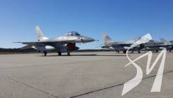 Польща готова навчати українських пілотів на F-16 Польща готова навчати українських пілотів на F-16