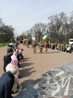 На Чернігівщині попрощалися з двома бійцями, які загинули на Донбасі На Чернігівщині попрощалися з двома бійцями, які загинули на Донбасі