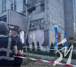 Нічна атака РФ по Києву: загиблий та травмований цивільні, пошкоджені будинки Нічна атака РФ по Києву: загиблий та травмований цивільні, пошкоджені будинки